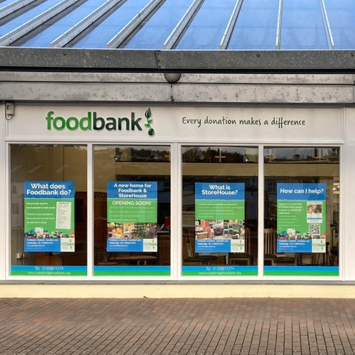 Wadebridge foodbank signs and window frosting