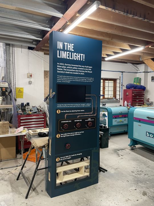 Gurney Limelight: the interpretation unit during manufacture.