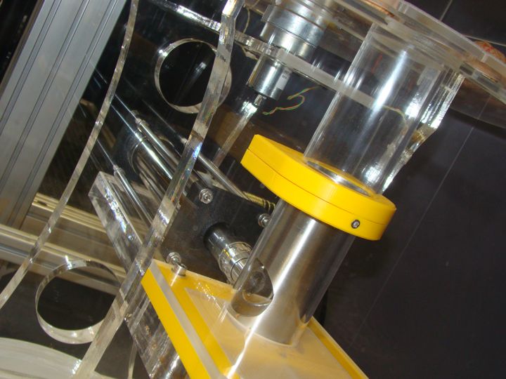 Close-up of the hydraulic mechanism.