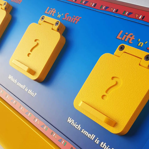The freestanding lift-and-sniff activity unit.
