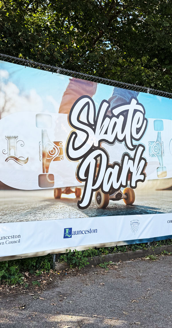 Large banner printing for events | More Creative