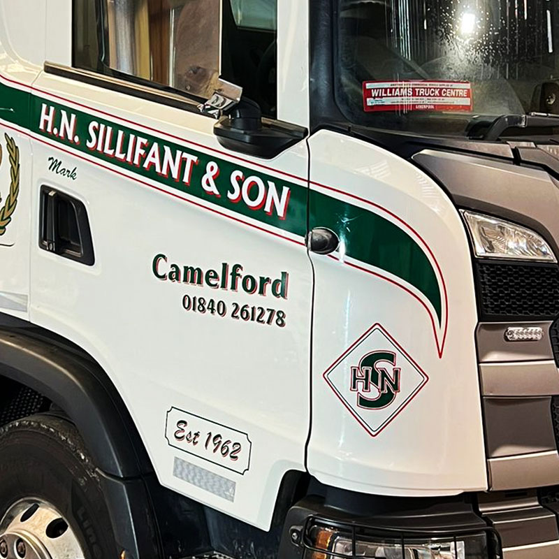 Traditional lorry signwriting in Camelford Cornwall
