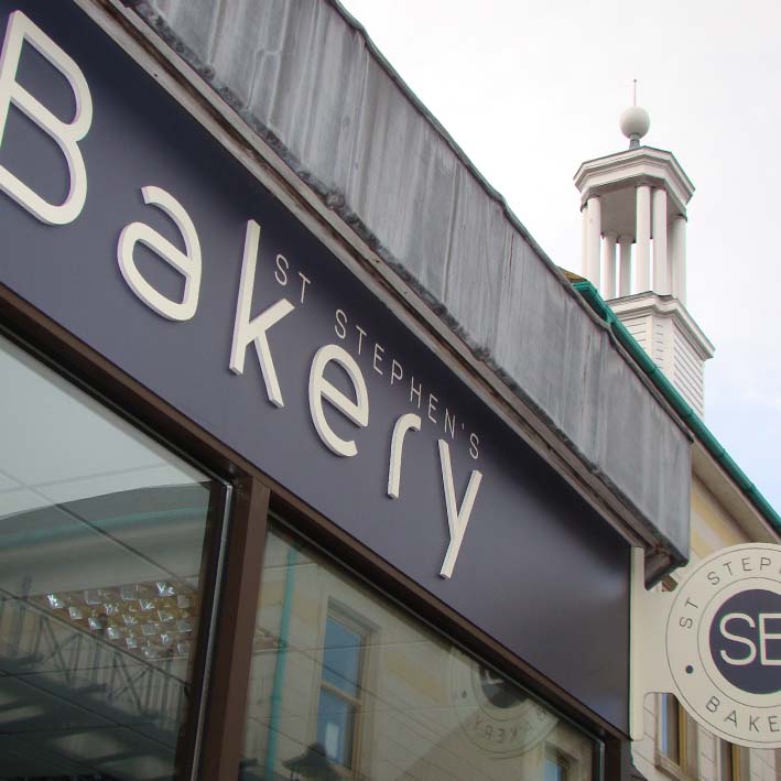 Plympton Signs Devon Bakery shop faschia sign with 3D cut letters