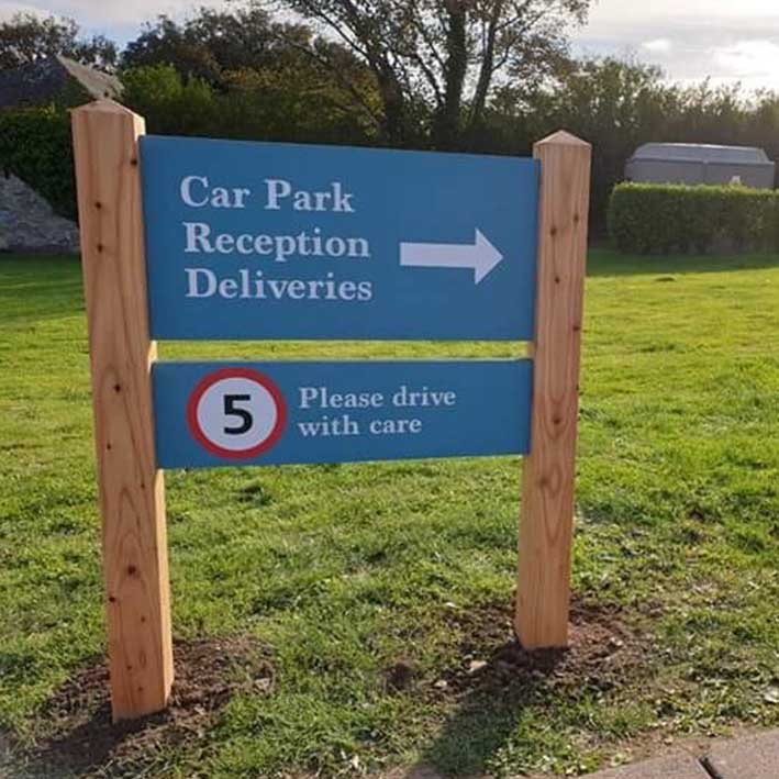 Boscastle Signs Quality timber post mounted signs for caravan park in Cornwall